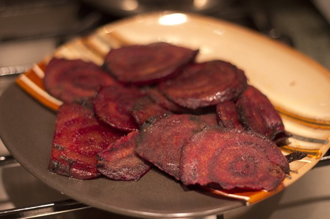 beet chips plate